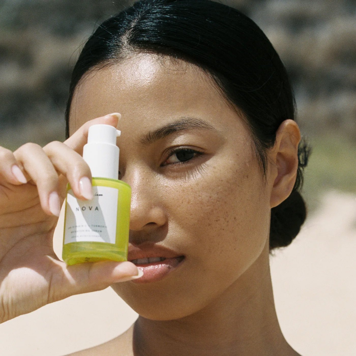 NOVA Sérum Éclat à 15 % de Vitamine C + Curcuma - Image 7